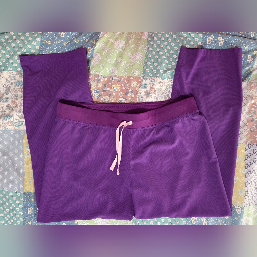 Figs Ultraviolet Livingston XLP